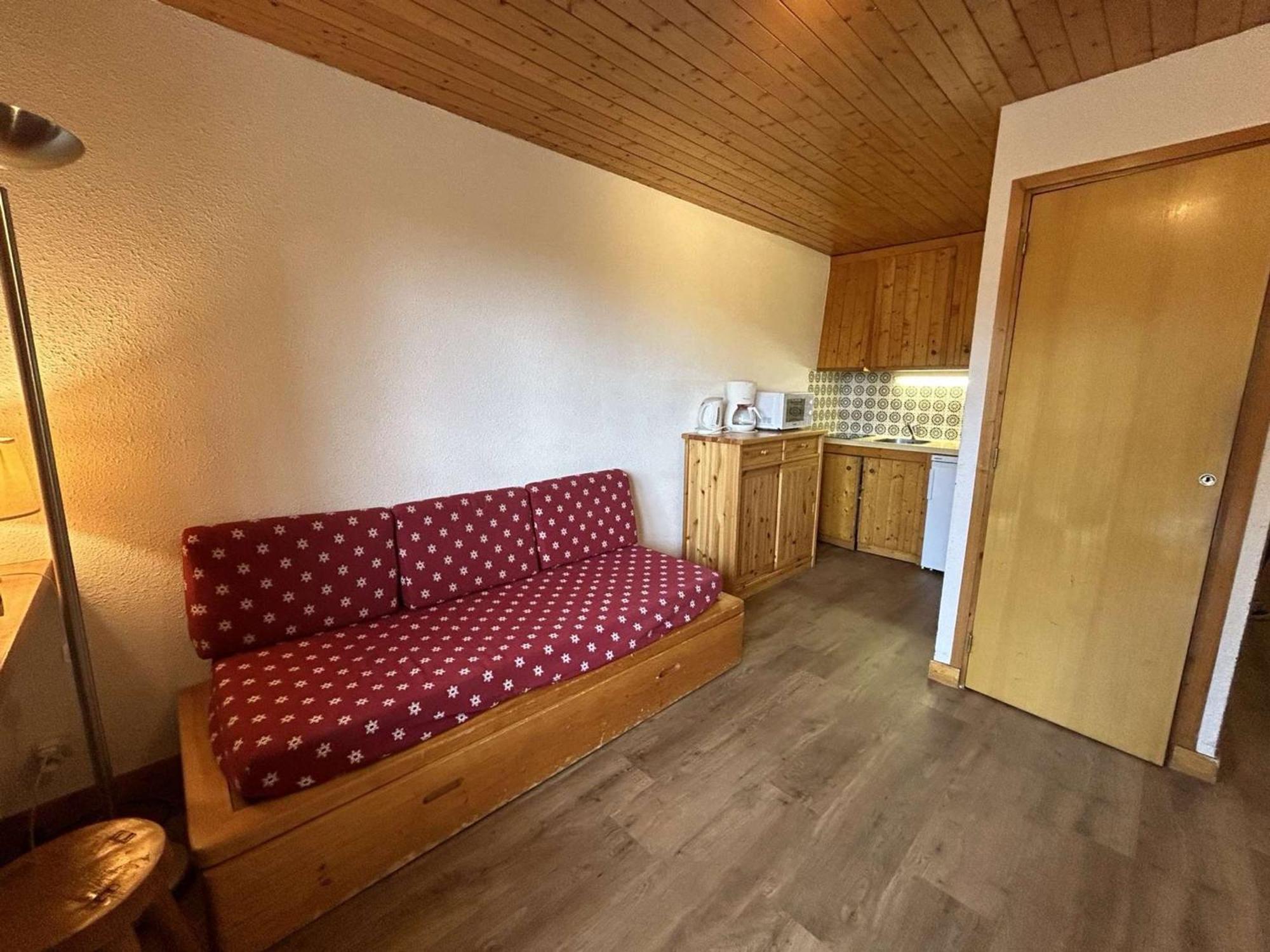 Studio 2/4 Pers, Acces Pistes Et Piscine, Proche Commerces, Meribel - Fr-1-180-297 Exteriér fotografie