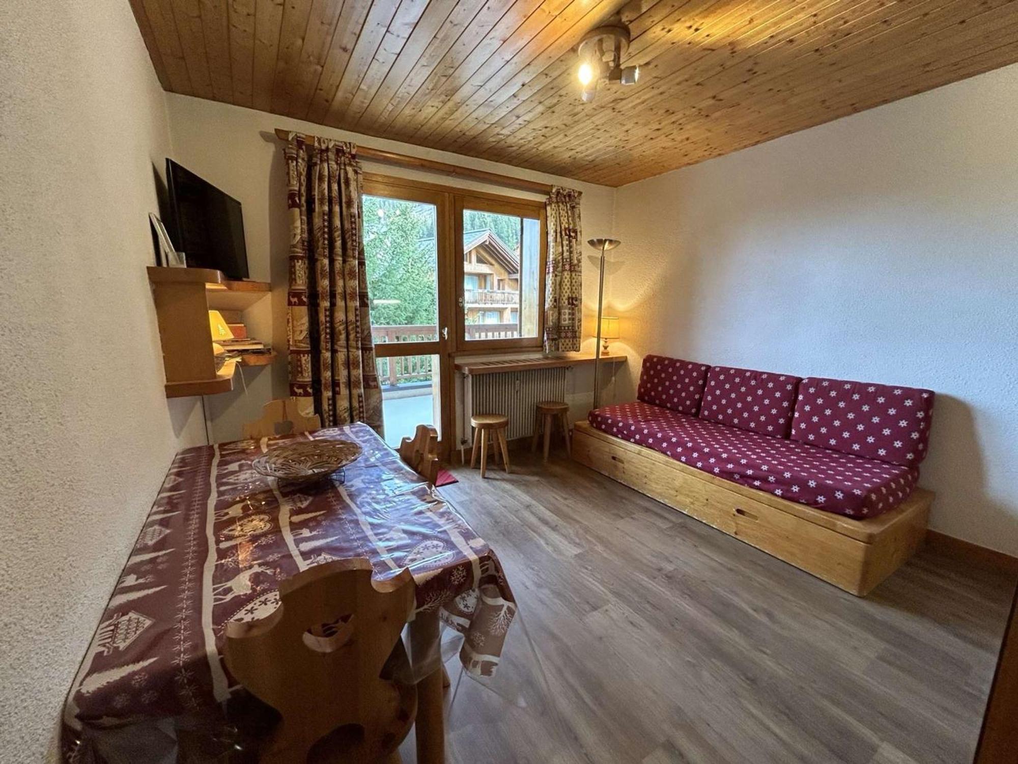 Studio 2/4 Pers, Acces Pistes Et Piscine, Proche Commerces, Meribel - Fr-1-180-297 Exteriér fotografie
